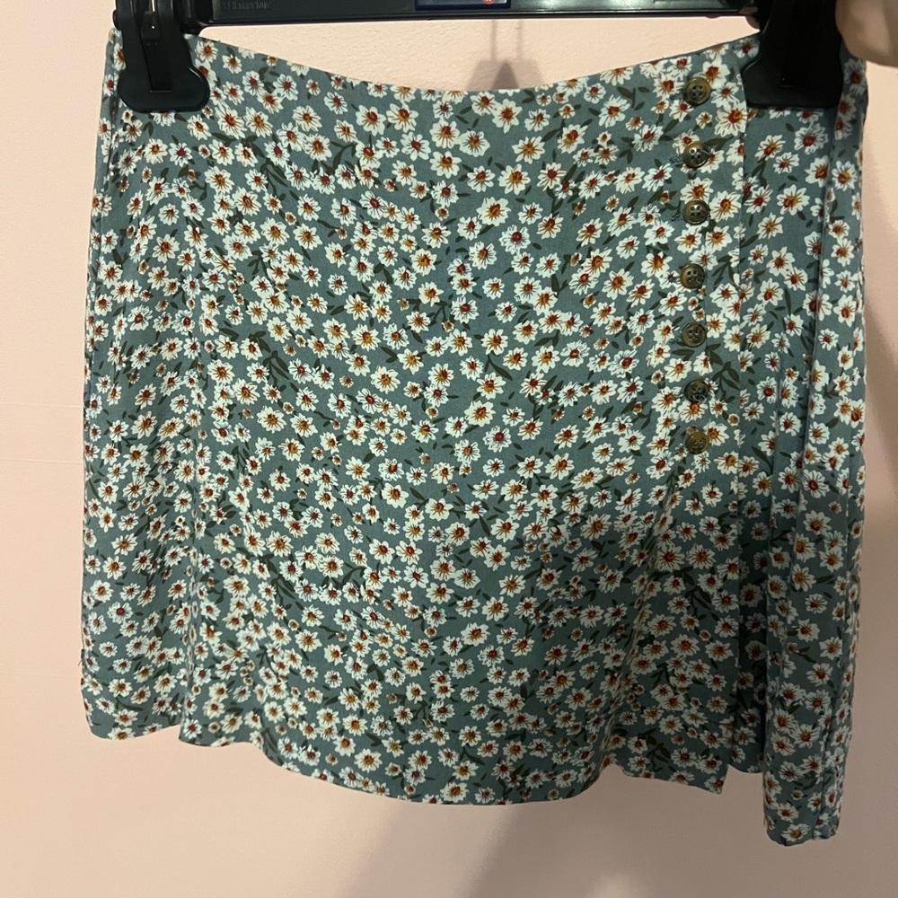 Sky and Sparrow Green Mini Skirt